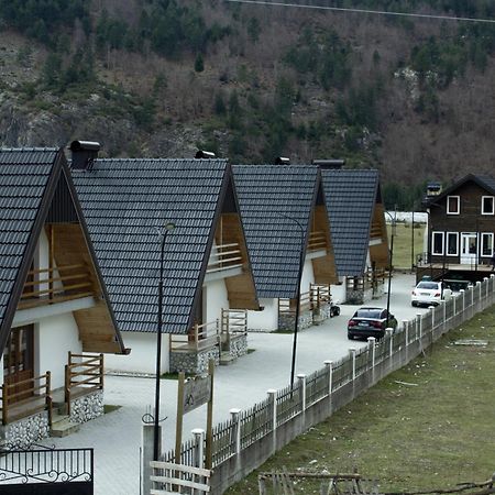 Bujtinat E Lugines Valbone Aparthotel Eksteriør bilde