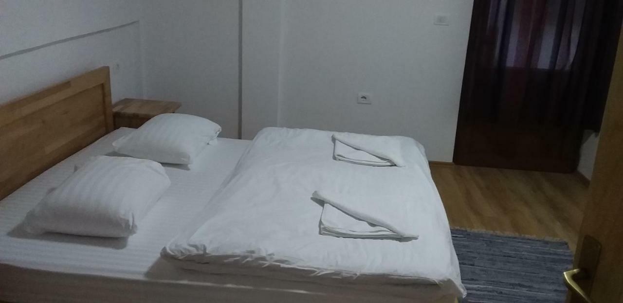 Bujtinat E Lugines Valbone Aparthotel Rom bilde
